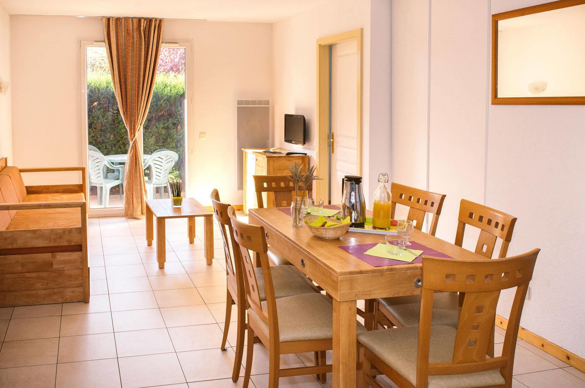 Residence Le Royal Golf & Horse Mooslargue Buitenkant foto